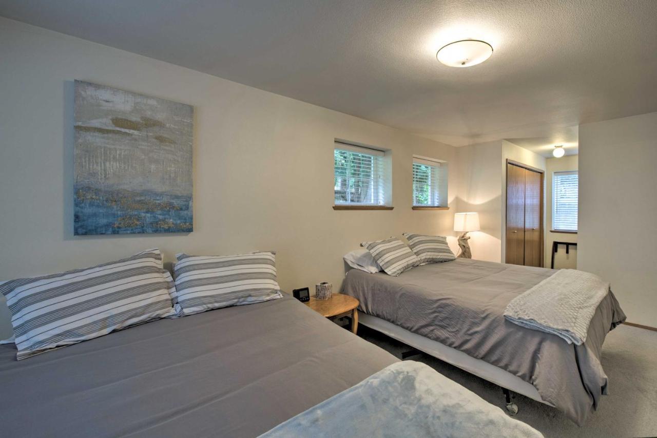 Warm Beach Hideaway With Private Beach! Stanwood Экстерьер фото