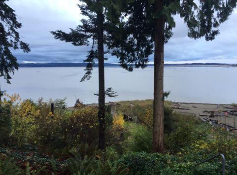 Warm Beach Hideaway With Private Beach! Stanwood Экстерьер фото
